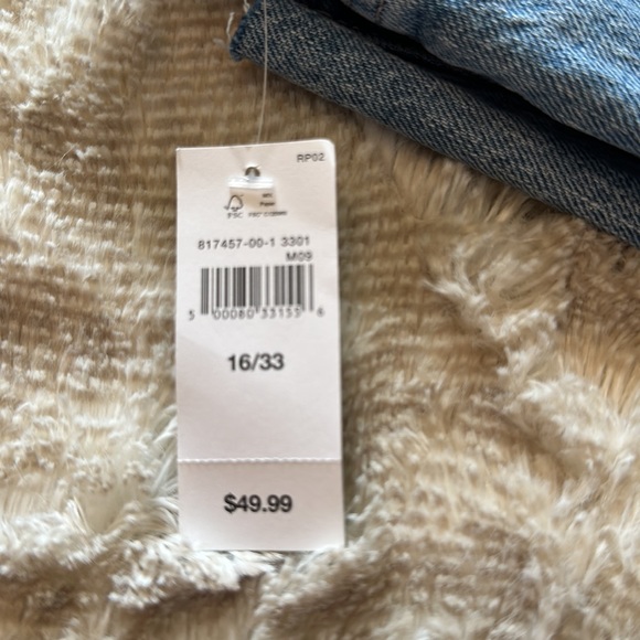 GAP High Rise Cheeky Short, 16/33 - Picture 10 of 11